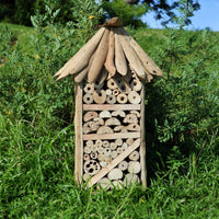 Bienen- und Insektenbox aus Treibholz – Hochhaus