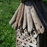 Boîte à insectes et abeilles en bois flotté - Highrise