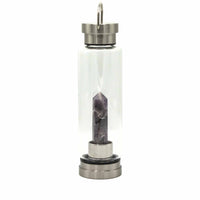 Mit Kristallen angereicherte Glaswasserflaschen – Entspannender Amethyst – Obelisk