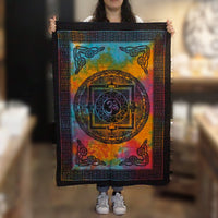 Handbedruckter Wandbehang aus Baumwolle – OM Mandala