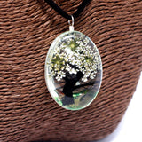 Gepresster Blumenschmuck – Baum des Lebens – Set aus Halskette und Ohrringen – Weiß